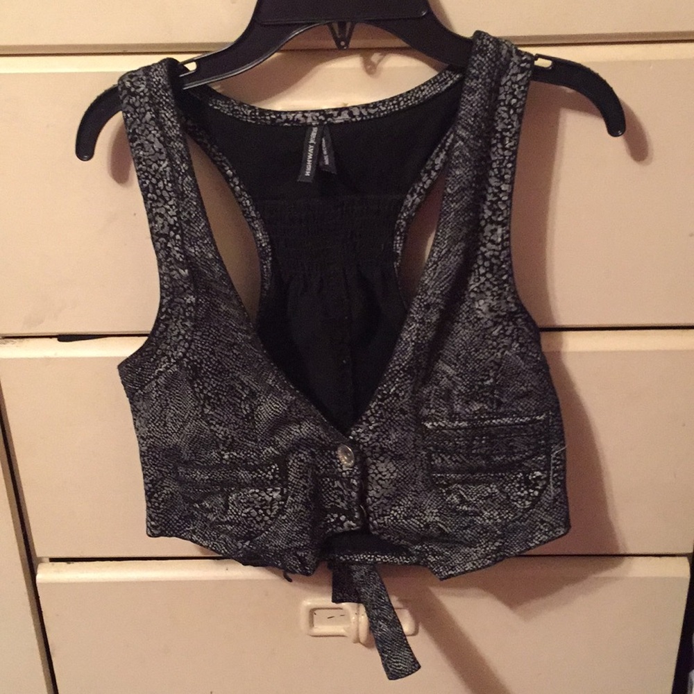 Overtop vest size Small